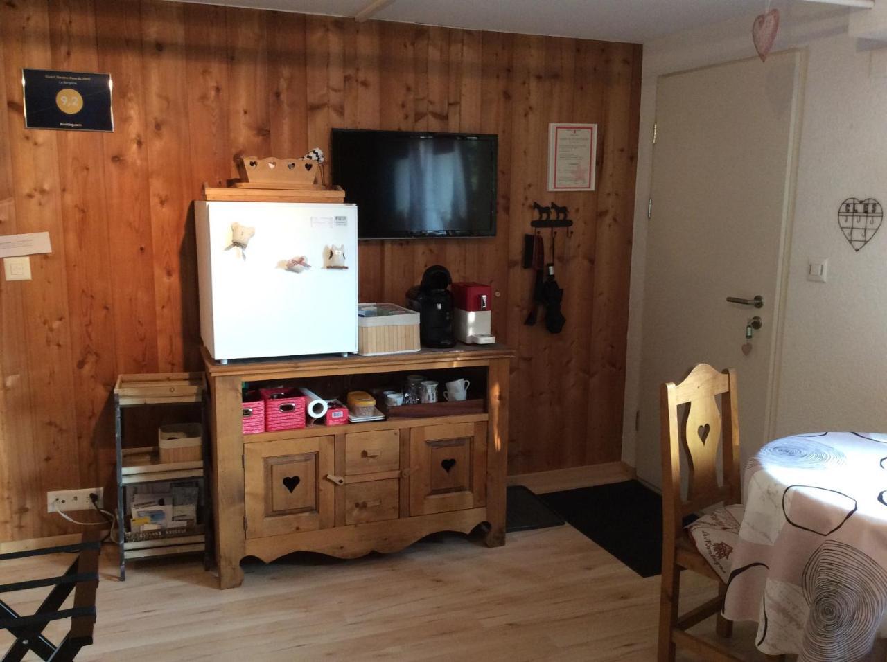 La Bergerie - chalet Alice Choex Extérieur photo